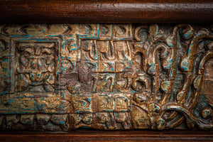 Konferenčný stolík Gujarat s antik reliéfmi