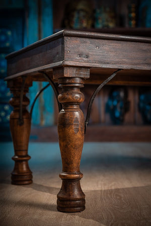 Drevený stolík Diya