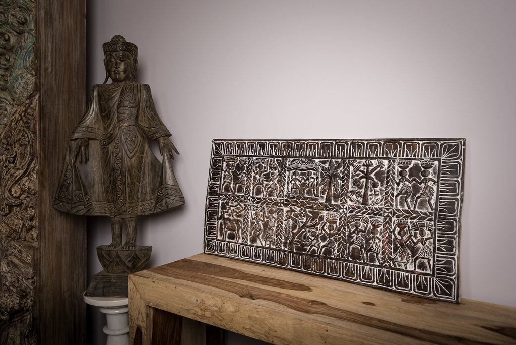 Drevený vyrezávaný panel s figurálnym motívom z Orissy
