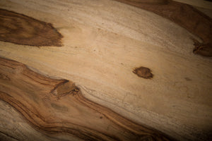 Prírodná drevená konzola s vynikajúcou kresbou palisandra