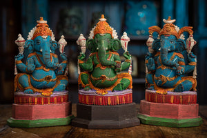 Drevený, maľovaný Ganesha IV