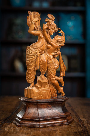 Drevený Krishna