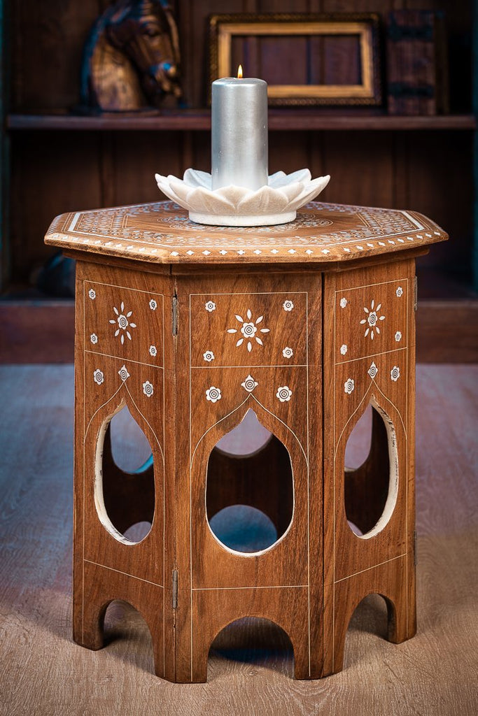 Drevený intarzný stolík Maha